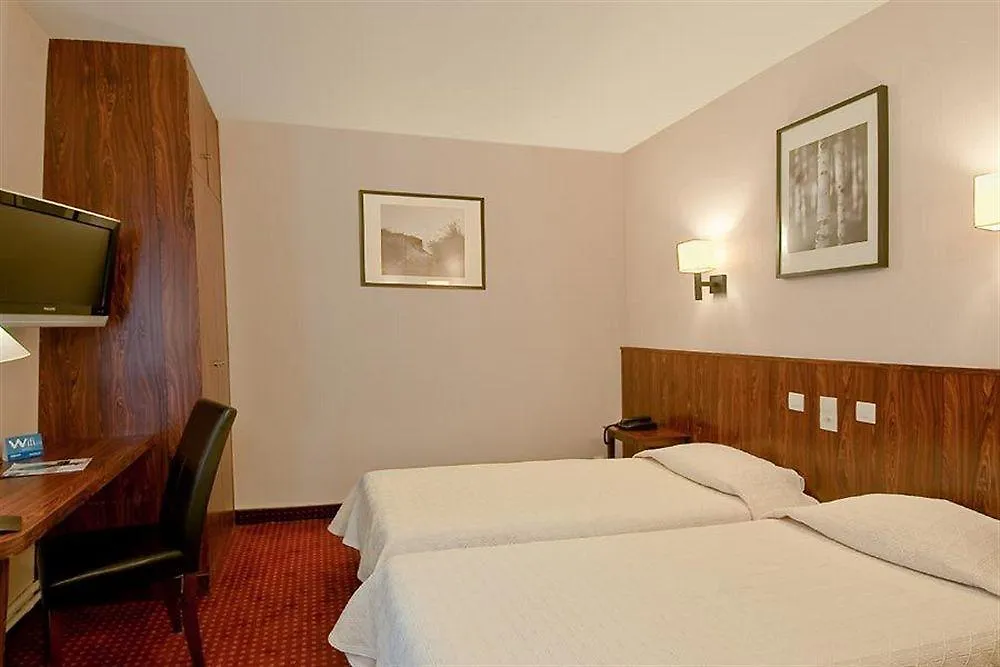 L'Ouest Hotel Париж 3*,