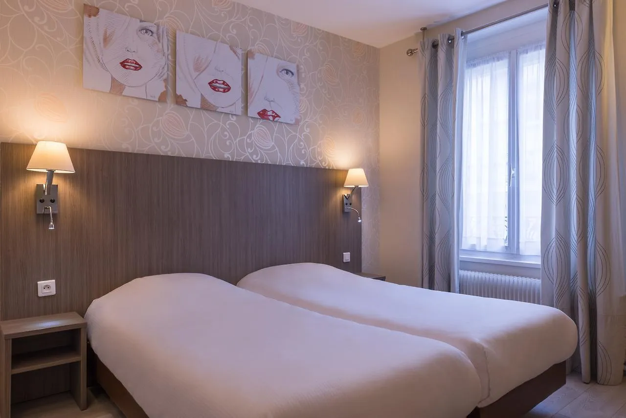 ***  L'Ouest Hotel Париж Франция