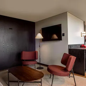 Radisson Red Hotel Helsínquia